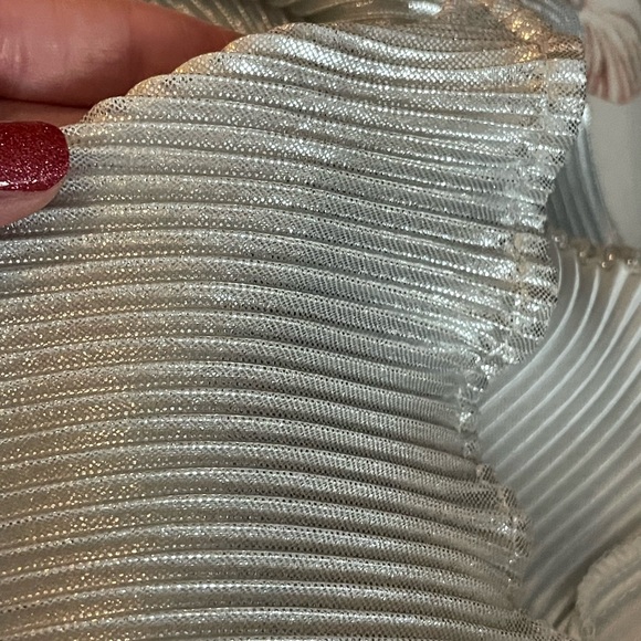 Anthropologie Lulumari shimmer silver elastic on off shoulder pleat blouse sz LG - Picture 2 of 13